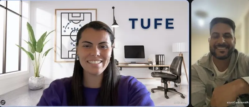 Aluno da TUFE em aula ao vivo